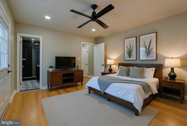 Building Photo - 106 North St NE