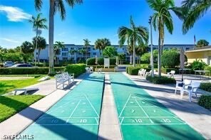 Building Photo - 637 12th Ave S