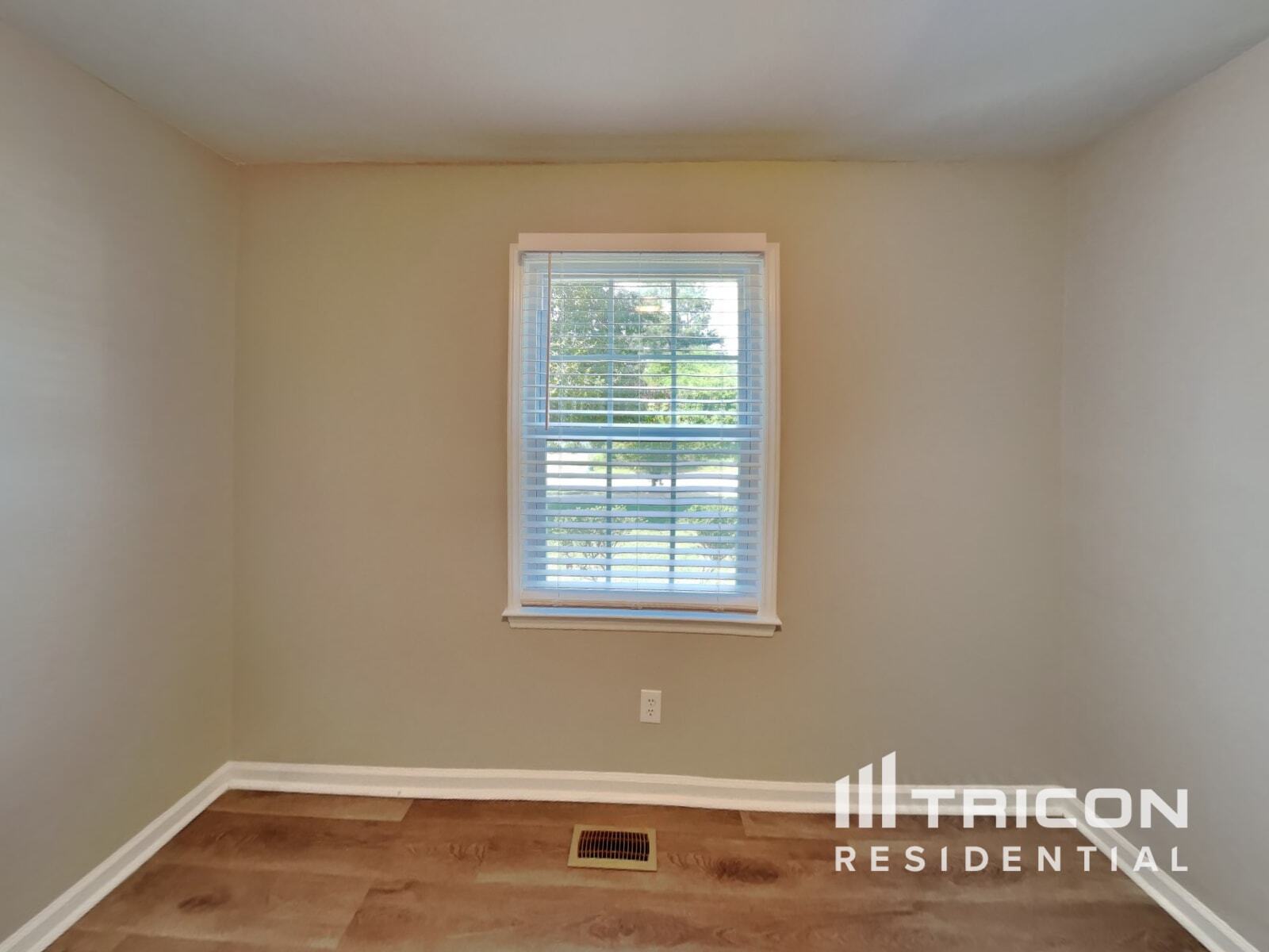 Building Photo - 3004 Slippery Elm Dr