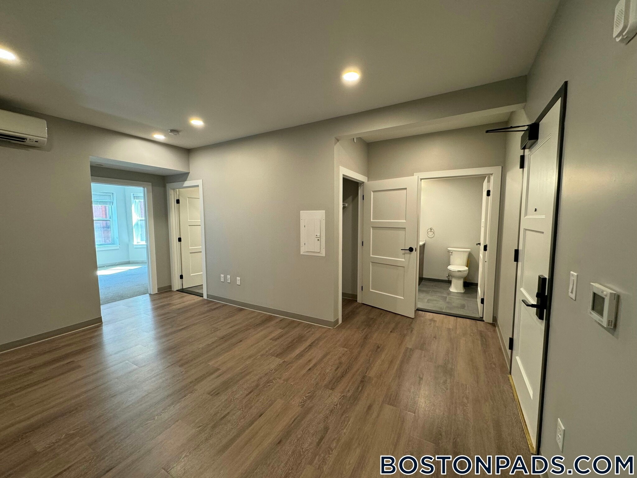 Building Photo - 100 Hemenway St