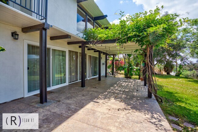 Building Photo - An Oasis of Calm In the Center of Riverside, CA