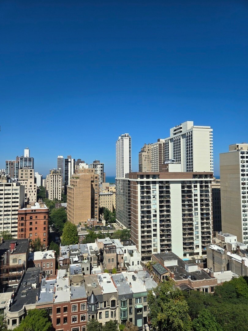 Building Photo - 40 E Cedar St