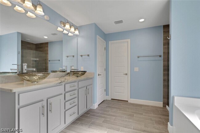 Building Photo - 2248 Bonn Ct
