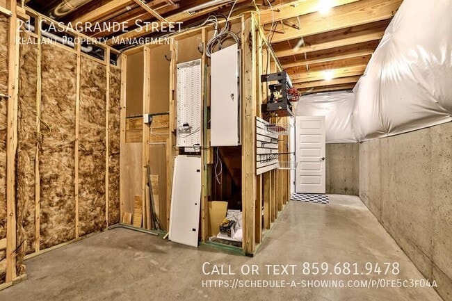 Building Photo - 21 Casagrande St