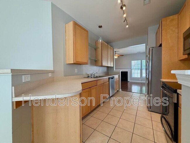 Building Photo - 9552 Glenashley Dr