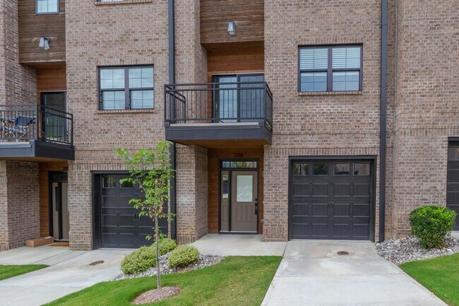 Building Photo - 208 Asher Springs Cir