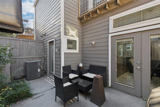 Building Photo - 4006 Holland Ave