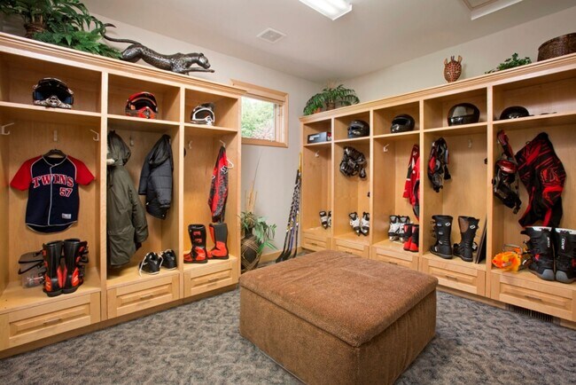 Building Photo - Resort Home