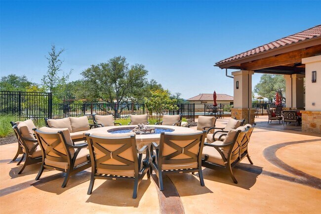Building Photo - 1045 Villa Rialto View