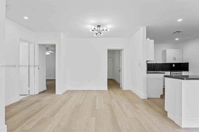 Building Photo - 2610 NW 83rd Ave