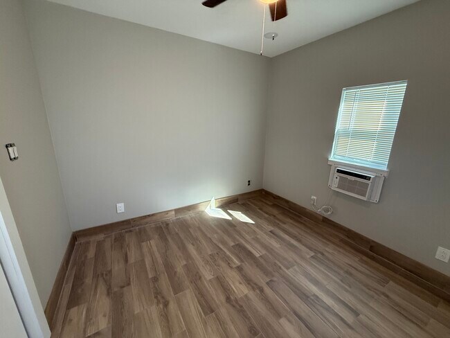 Building Photo - 3223 Cherrywood Ave