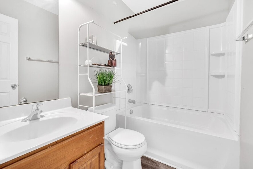 Building Photo - 5077 Stonewood Pines Dr