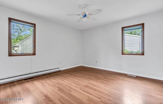Building Photo - 1112 Larchmont St