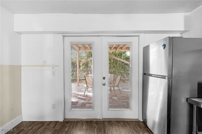 Building Photo - 135 Delmar Ave