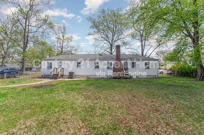 Building Photo - 7800 Schelhorn Rd
