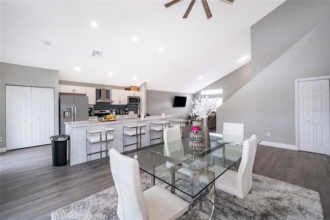 Building Photo - 3007 Stillwater Dr