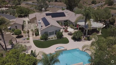 Building Photo - !!! RESORT-STYLE LIVING IN VALLEY VIEW EST...
