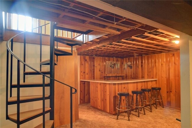 Building Photo - 858 Haynes Dr