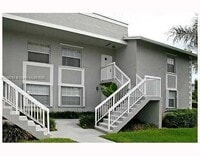 Building Photo - 479 NE 210th Cir Terrace