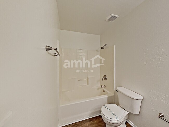 Building Photo - 10525 W Hughes Dr