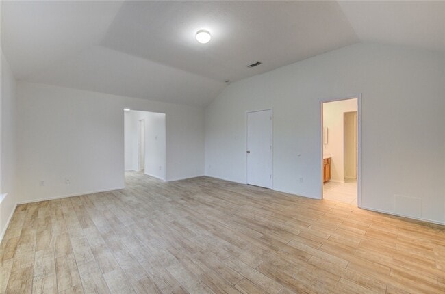 Building Photo - 9926 Myrtle Field Ln