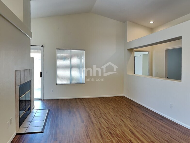 Building Photo - 9954 W Monterosa Ave