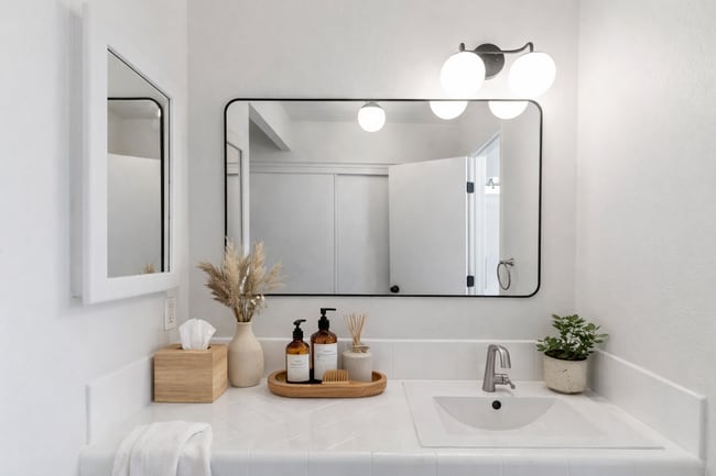 Building Photo - 16 Echo Ln