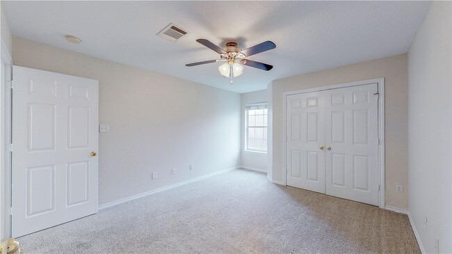 Building Photo - 3771 Oldenburg Ln