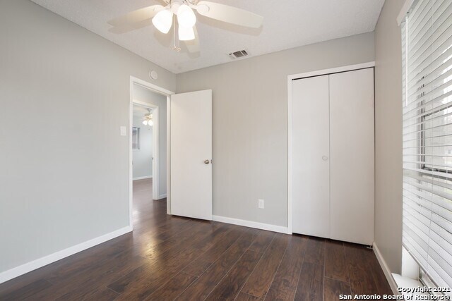 Building Photo - 300 Roanoke Dr