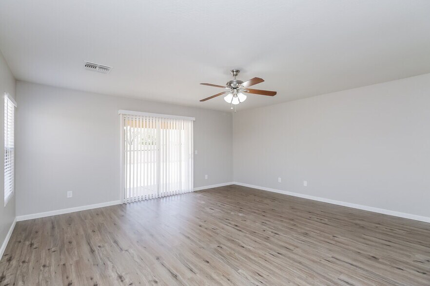 Building Photo - 4665 E Pinto Valley Rd