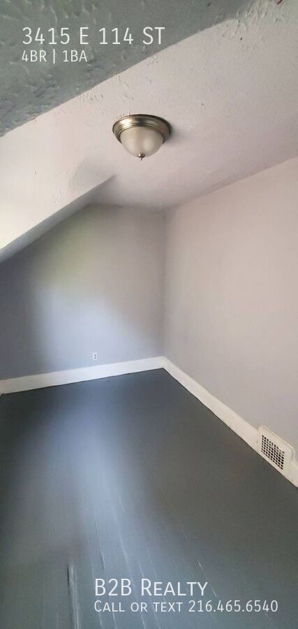 Building Photo - 3415 E 114th St