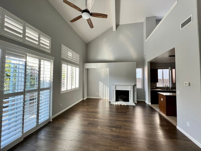 Building Photo - Gated AVALON--