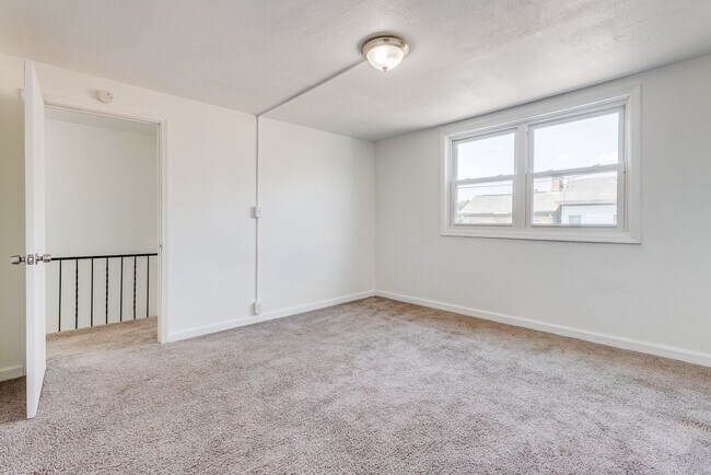 Building Photo - 215 Millbridge St