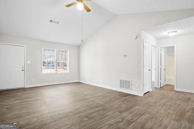 Building Photo - 9211 Fairway Ct