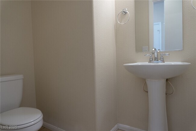 Building Photo - 5258 Cedar Bridge Ct