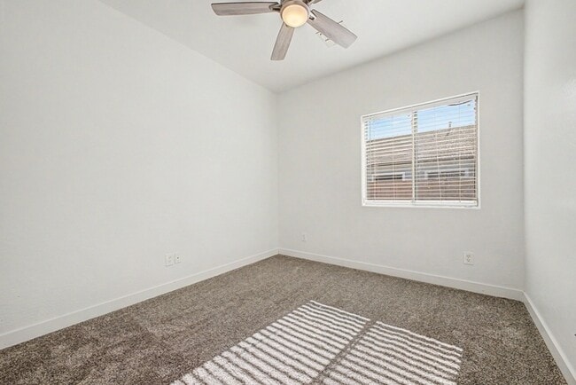 Building Photo - 3533 E Joseph Way