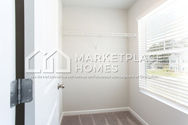 Building Photo - 1472 Stephens Vw Dr