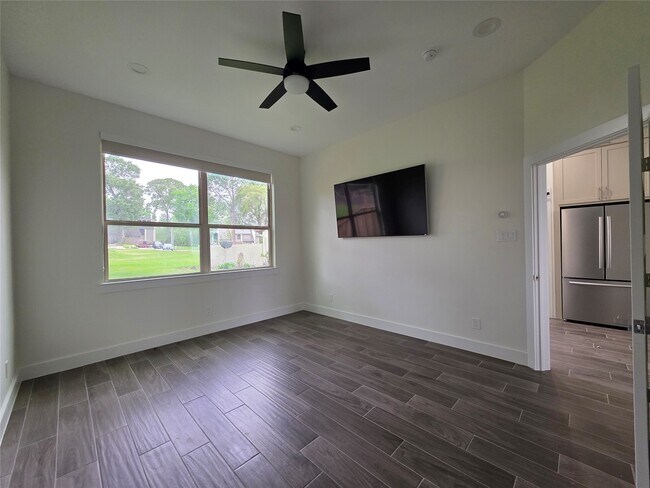 Building Photo - 12255 Trail Hollow Dr