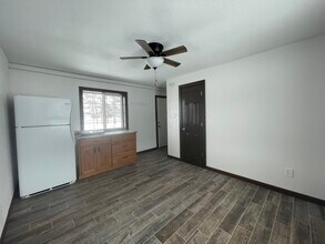 Building Photo - 30555 US-71