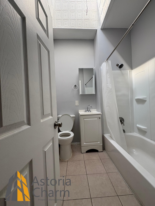 Building Photo - Updated 3 Bedroom + Free TV & PS5 with Move-In!!