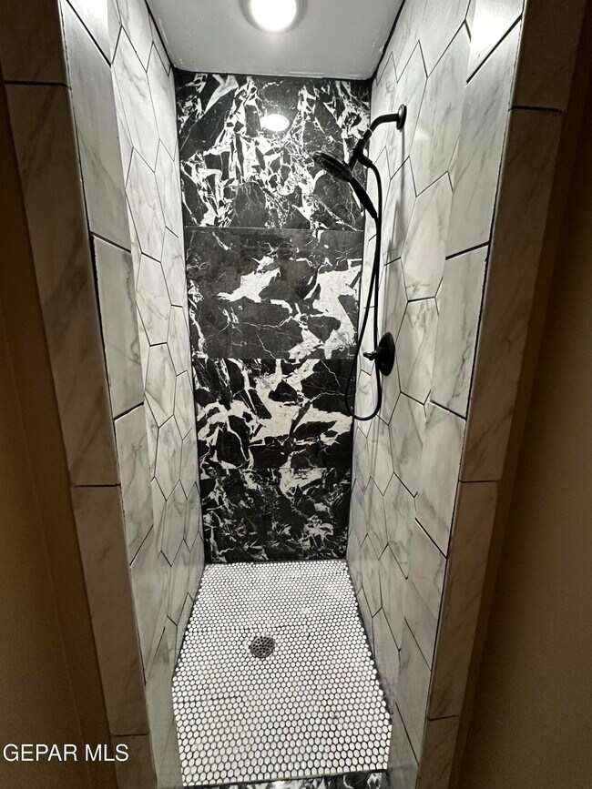 Building Photo - 4800 N Stanton St