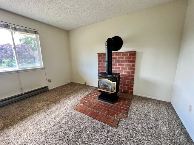 Building Photo - 4 Bedroom Home in Culdesac near CWU