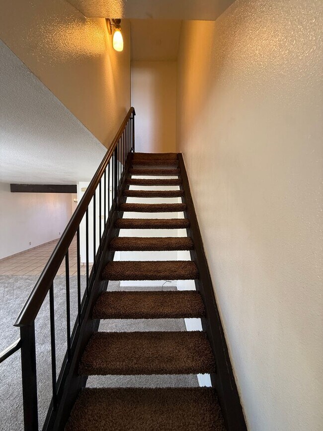 Building Photo - Large Two Story Condo with Two Car Detache...