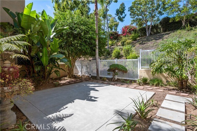 Building Photo - 21015 Tomlee Ave