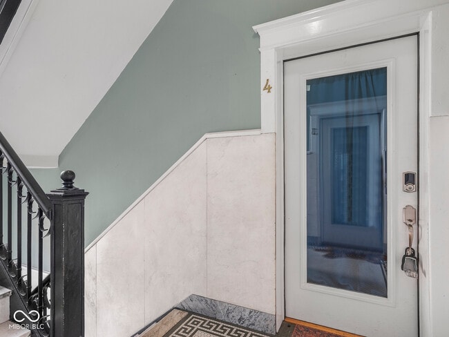 Building Photo - 2161 N Meridian St