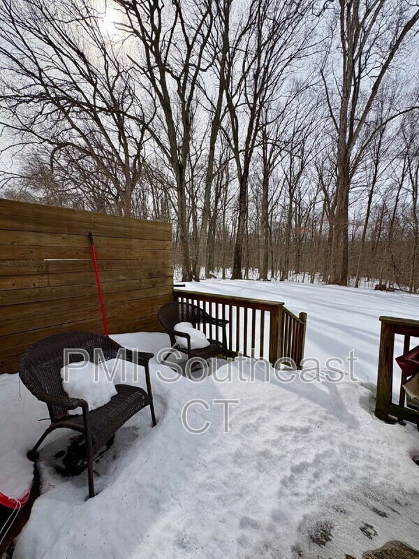 Building Photo - 127 Woodland Dr