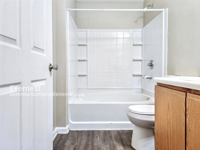 Building Photo - 3203 Fairington Ridge Cir