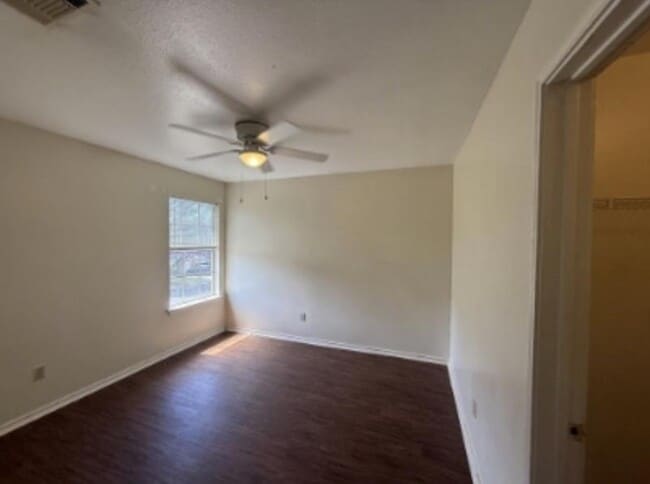 Building Photo - 1002 Sagewood Trail