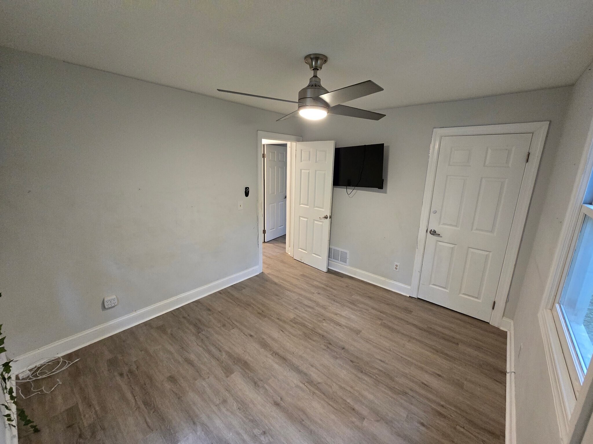 Building Photo - 1117 Ralph Dr