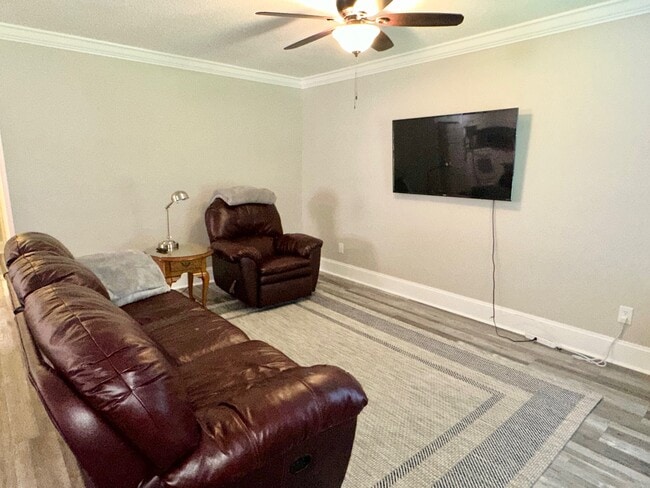 Building Photo - 1205 Furches Ave